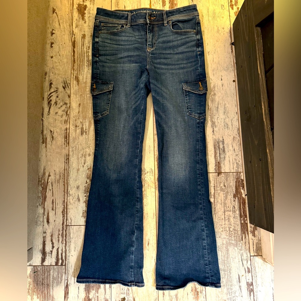 AMERICAN EAGLE KICK BOOT CARGO JEANS SZ 8